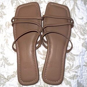 Dolce Vita Vinny Sandals